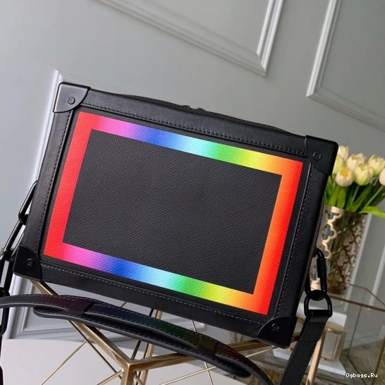 Vuitton Louis SOFT TRUNK 0327